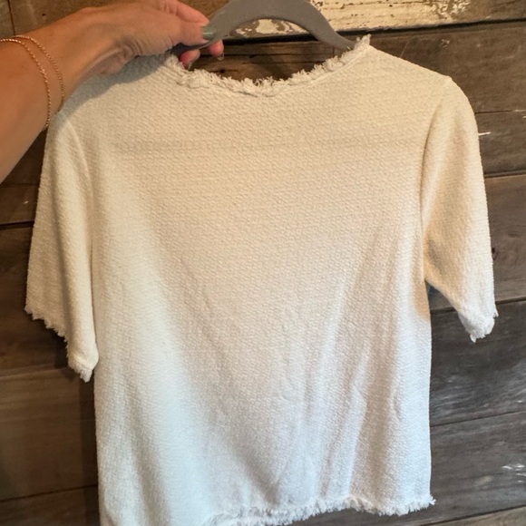 GREEN ENVELOPE short sleeve top with fringe detail, size S, EUC, ivory color - Picture 2 of 3